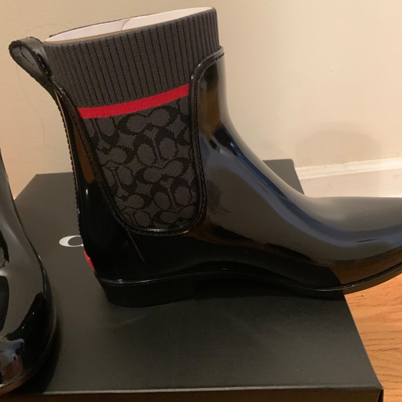 New Coach Rain boots BOX NOT INCLUDED - Picture 2 of 5
